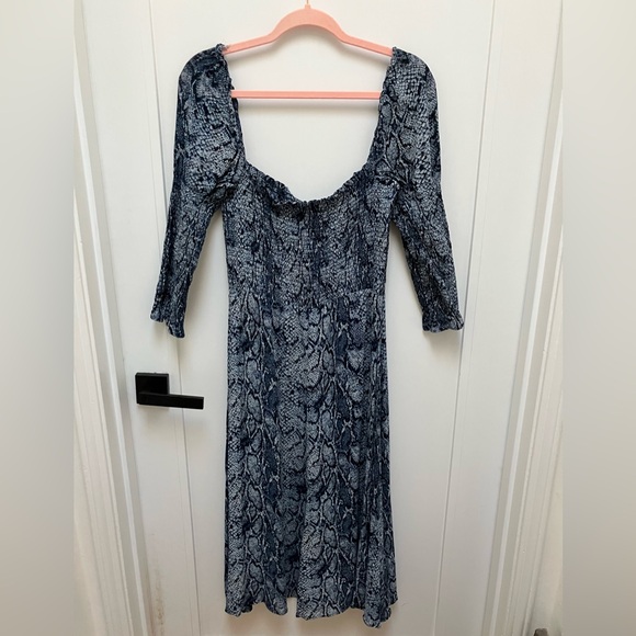 Reformation Rosamund Blue Serpent Print Smocked Midi Dress - Large - Picture 6 of 10